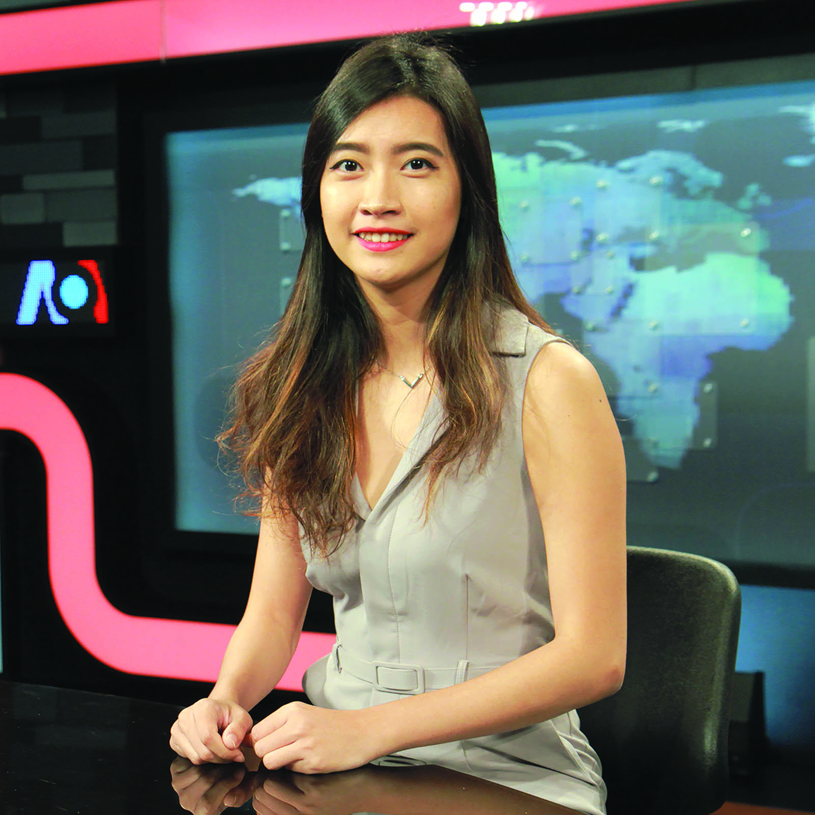 Ei Thant Sin '16是美国之音缅甸语的国际广播员